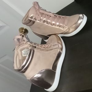 Shanta platform Wedge